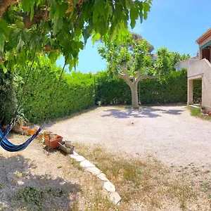 Apartment Blue Summer Vibes For 4p, Ac, Balcony, Parking, At 50m, Access -4, La Ciotat